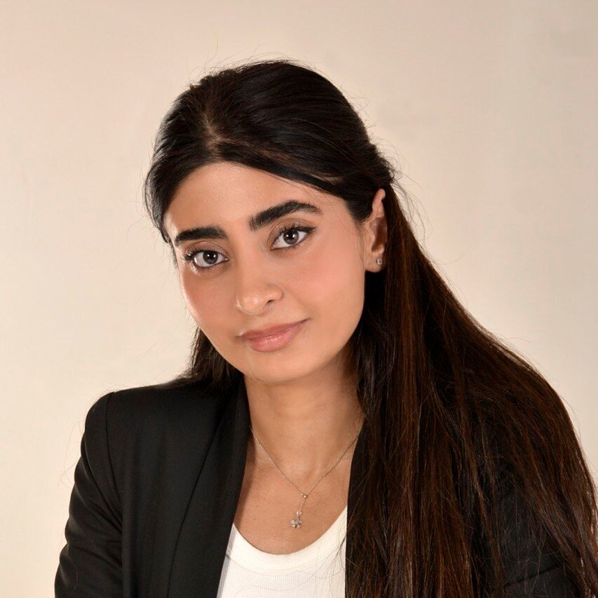 سارا روح الله زاده